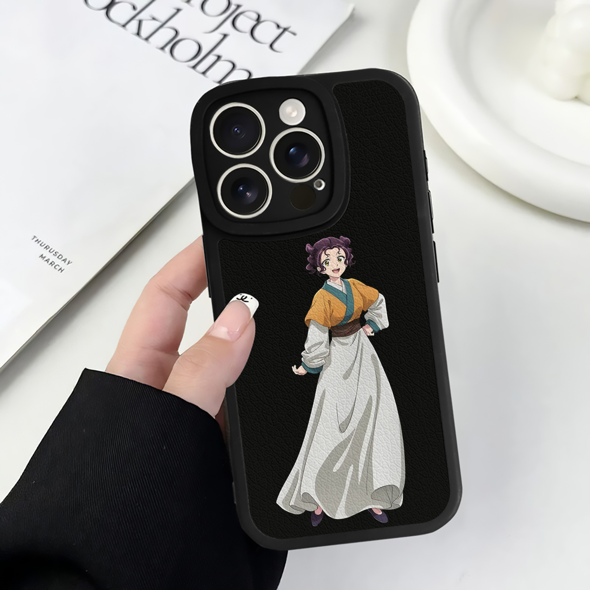 薬屋のひとりごと The Apothecary Diaries 【iPhone 16シリーズ対応】シリコンスマホケース（レザー調） 材質：シリコン
